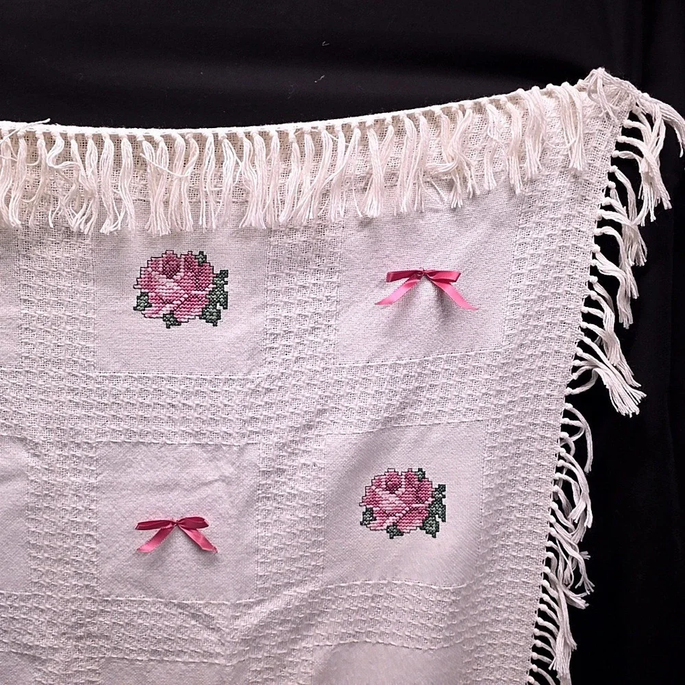 Unbranded vintage blanket